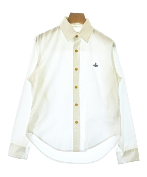 Vivienne Westwood เสื้อลำลอง