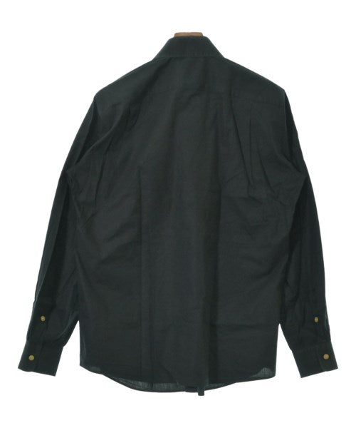 Vivienne Westwood เสื้อลำลอง