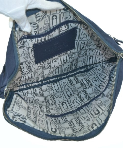 Vivienne Westwood คลัตช์