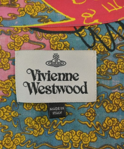 Vivienne Westwood เสื้อลำลอง