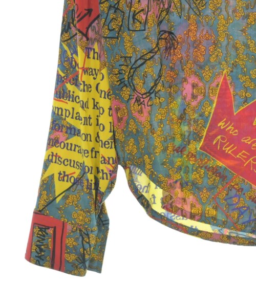 Vivienne Westwood เสื้อลำลอง
