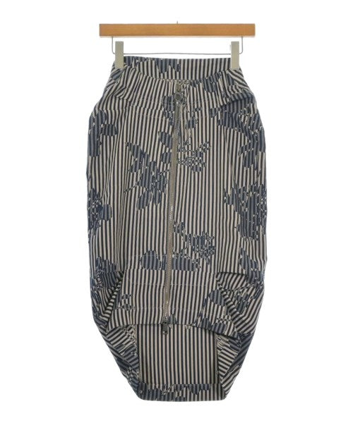 Vivienne Westwood กระโปรงยาวถึงเข่า