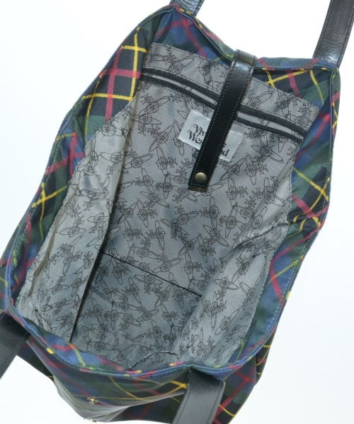 Vivienne Westwood กระเป๋าถือขนาดใหญ่