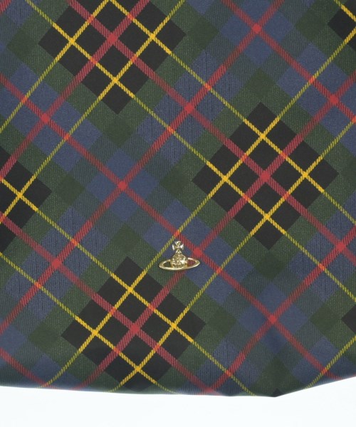 Vivienne Westwood กระเป๋าถือขนาดใหญ่