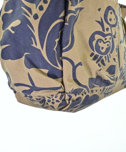 Vivienne Westwood กระเป๋าถือขนาดใหญ่
