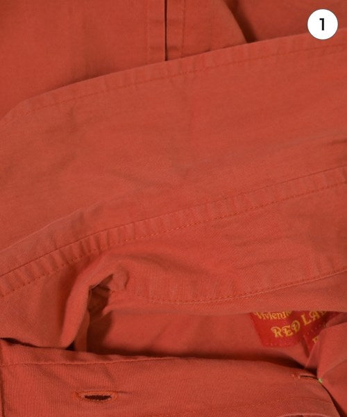 Vivienne Westwood เสื้อลำลอง