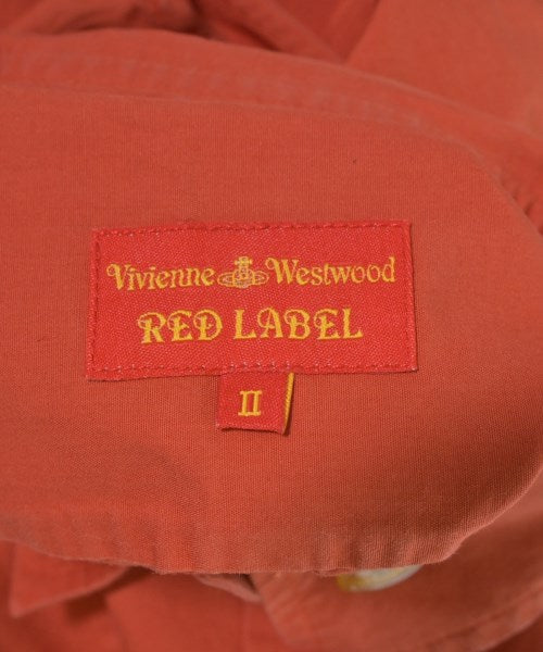 Vivienne Westwood เสื้อลำลอง