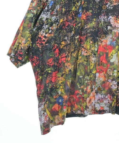 Vivienne Westwood เสื้อลำลอง