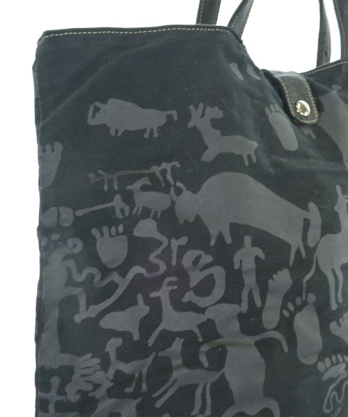 Vivienne Westwood กระเป๋าถือขนาดใหญ่