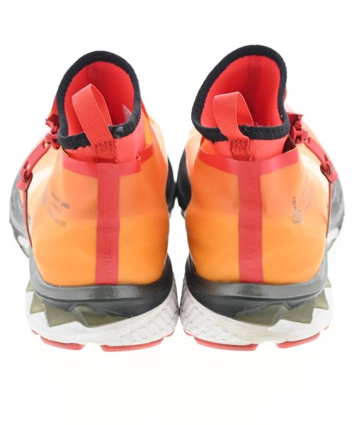 Vivienne Westwood รองเท้าผ้าใบ