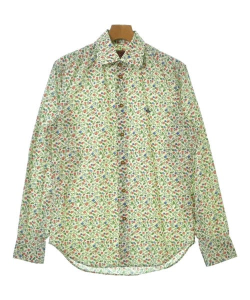 Vivienne Westwood เสื้อลำลอง