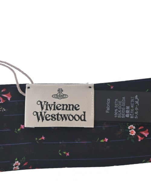 Vivienne Westwood ผ้าพันคอ