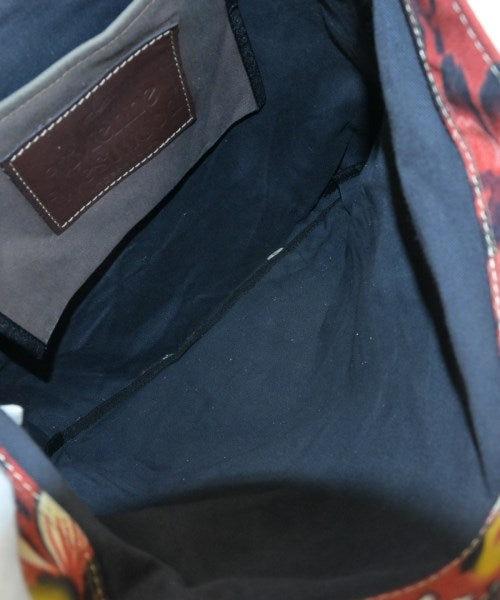 Vivienne Westwood กระเป๋าถือขนาดใหญ่
