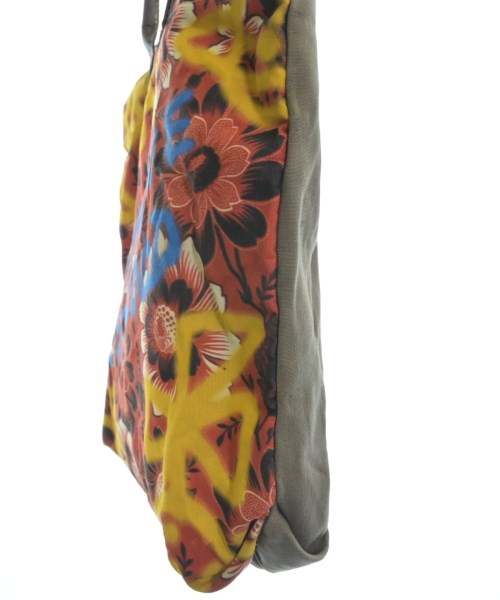 Vivienne Westwood กระเป๋าถือขนาดใหญ่