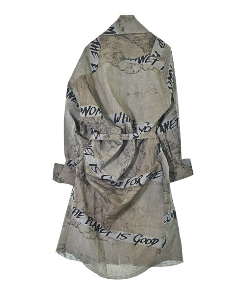 Vivienne Westwood เดรสที่เป็นเสื้อเชิ้ตตัวยาว