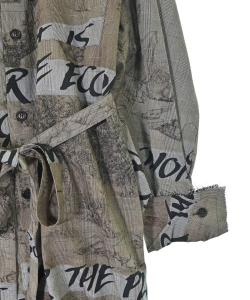 Vivienne Westwood เดรสที่เป็นเสื้อเชิ้ตตัวยาว