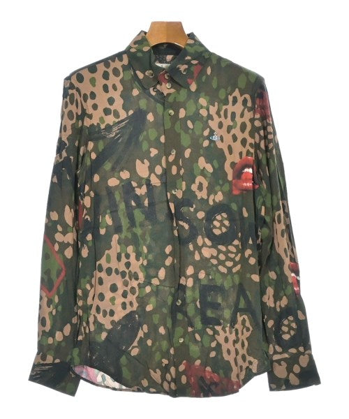 Vivienne Westwood เสื้อลำลอง