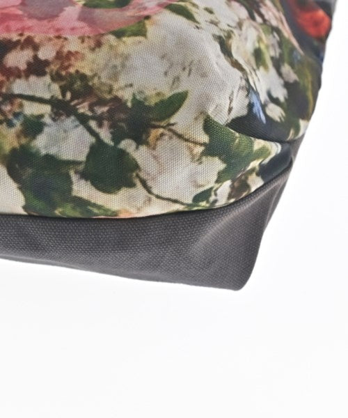 Vivienne Westwood กระเป๋าถือขนาดใหญ่