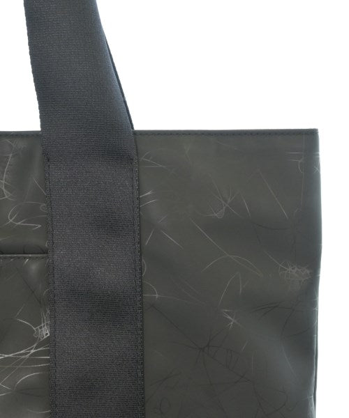 Vivienne Westwood กระเป๋าถือขนาดใหญ่