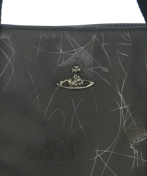 Vivienne Westwood กระเป๋าถือขนาดใหญ่