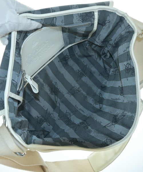 Vivienne Westwood MAN กระเป๋าสะพายข้าง