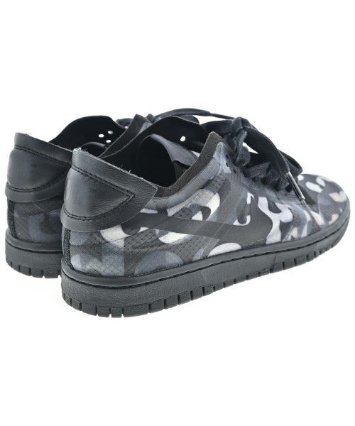 COMME des GARCONS รองเท้าผ้าใบ