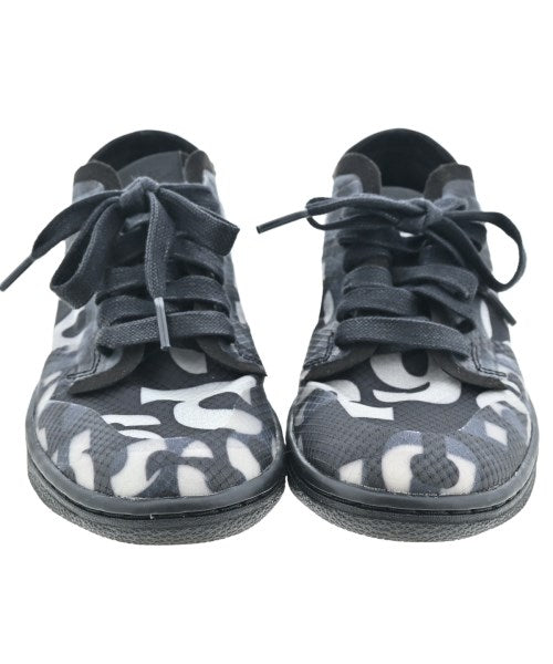 COMME des GARCONS รองเท้าผ้าใบ