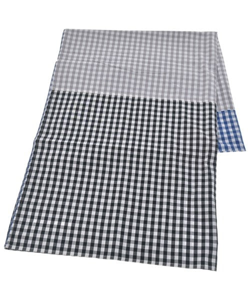 COMME des GARCONS ผ้าคลุมไหล่