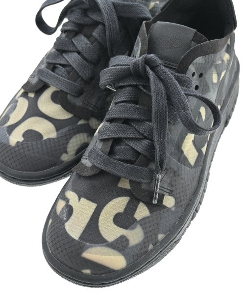 COMME des GARCONS รองเท้าผ้าใบ