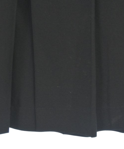 COMME des GARCONS กระโปรงยาวถึงเข่า