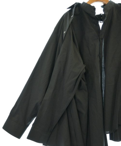 COMME des GARCONS เสื้อลำลอง