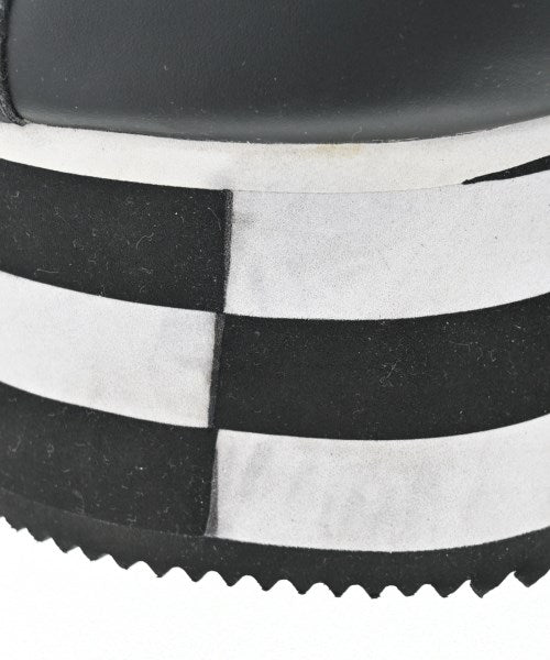 COMME des GARCONS รองเท้าผ้าใบ