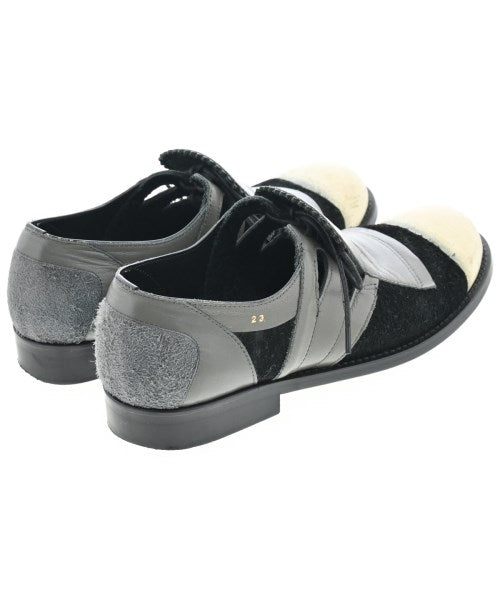 COMME des GARCONS รองเท้าสวมทางการ