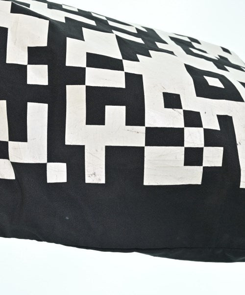 COMME des GARCONS กระเป๋าถือขนาดใหญ่