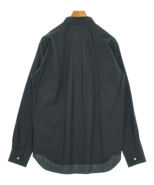 COMME des GARCONS เสื้อลำลอง