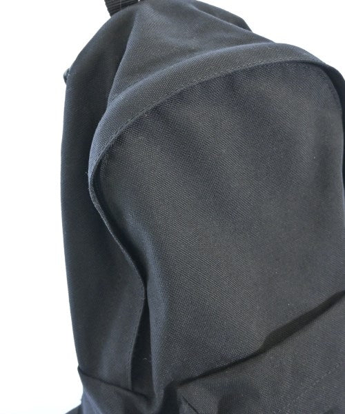COMME des GARCONS เป้สะพายหลัง