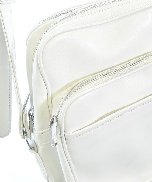 COMME des GARCONS กระเป๋าสะพาย