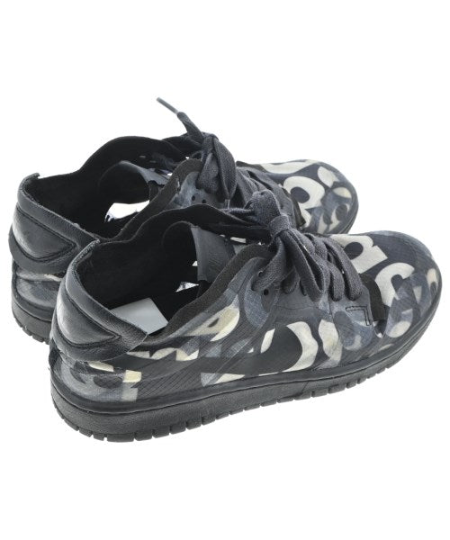 COMME des GARCONS รองเท้าผ้าใบ