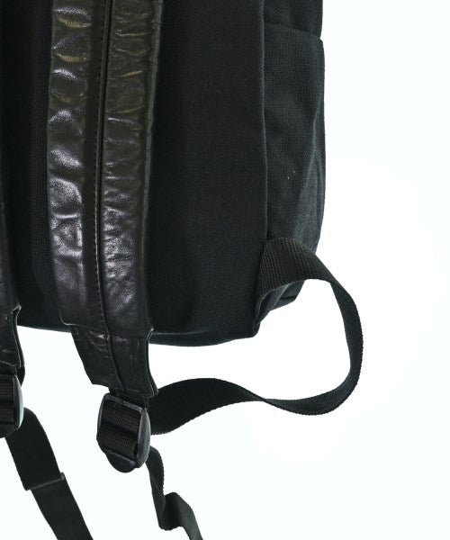 COMME des GARCONS เป้สะพายหลัง