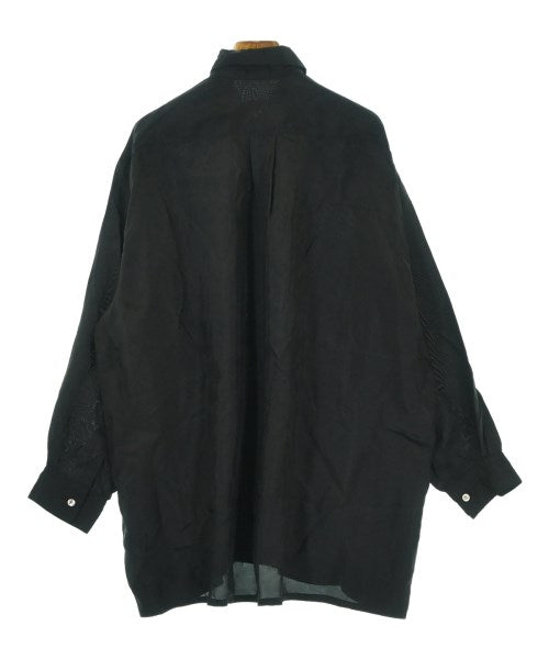 COMME des GARCONS เสื้อลำลอง