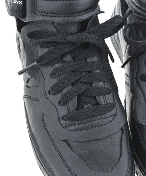 COMME des GARCONS รองเท้าผ้าใบ