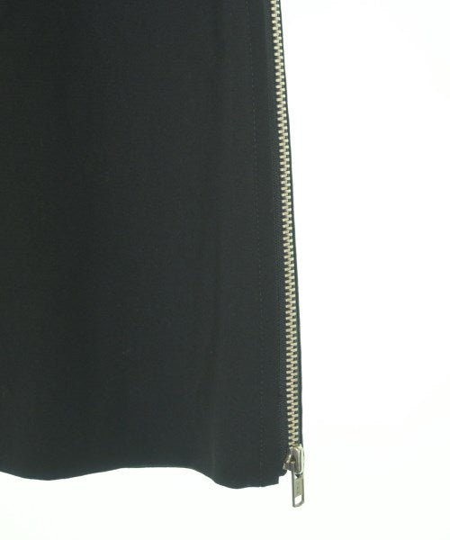 COMME des GARCONS กระโปรงยาวถึงเข่า