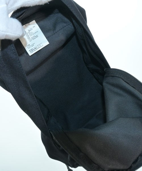 COMME des GARCONS เป้สะพายหลัง