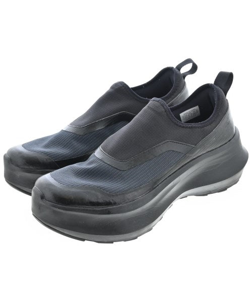 COMME des GARCONS รองเท้าผ้าใบ