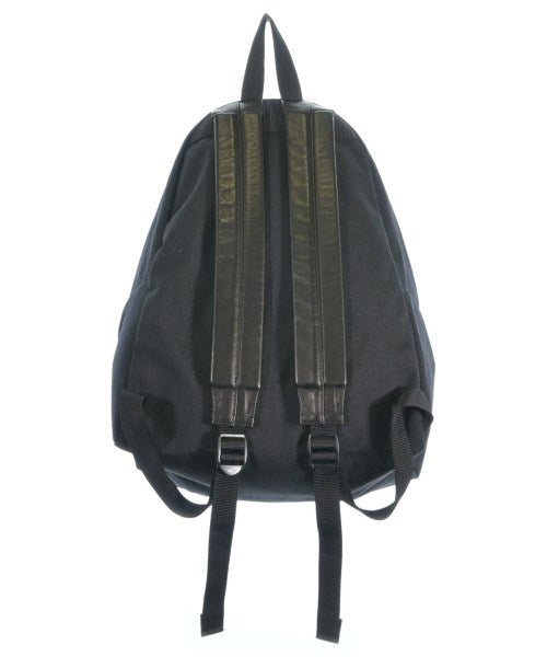 COMME des GARCONS เป้สะพายหลัง