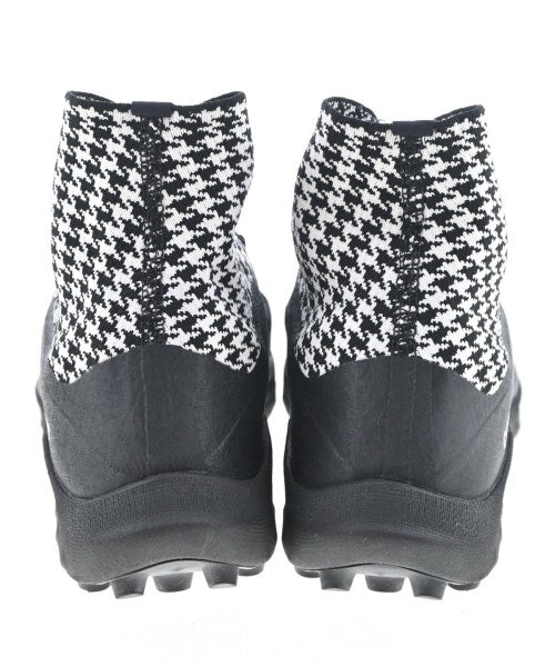 COMME des GARCONS รองเท้าผ้าใบ