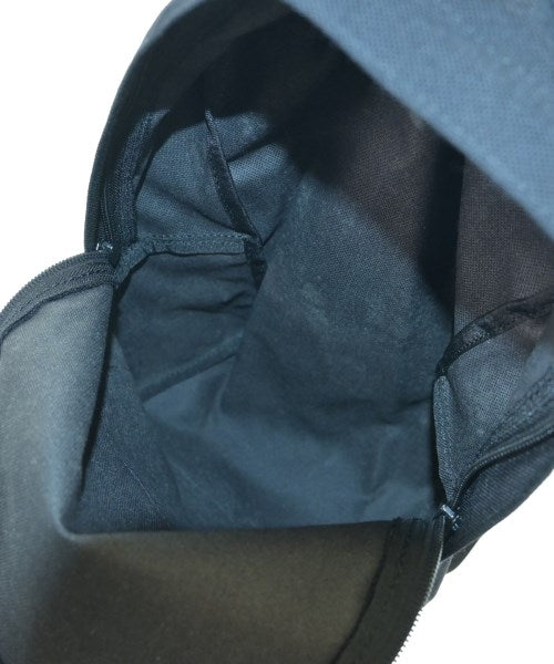 COMME des GARCONS เป้สะพายหลัง