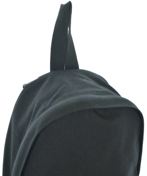 COMME des GARCONS เป้สะพายหลัง