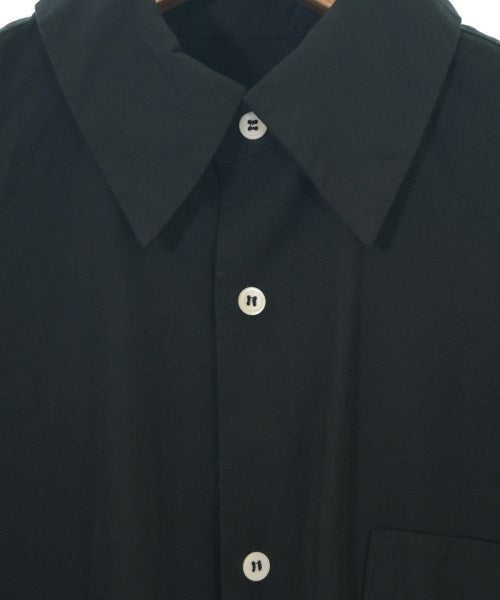 COMME des GARCONS เสื้อลำลอง