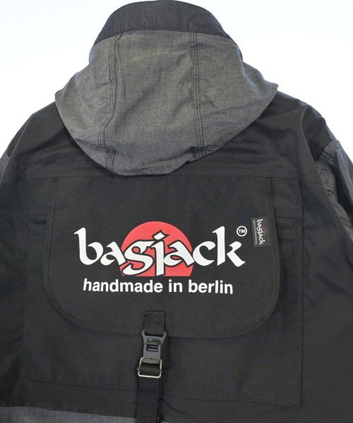 JUNYA WATANABE MAN เสื้อพาร์กาภูเขา